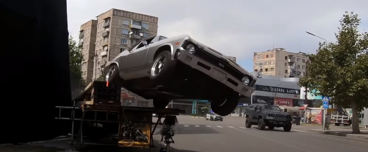 Авторы «Форсажа 9» показали, как били машины