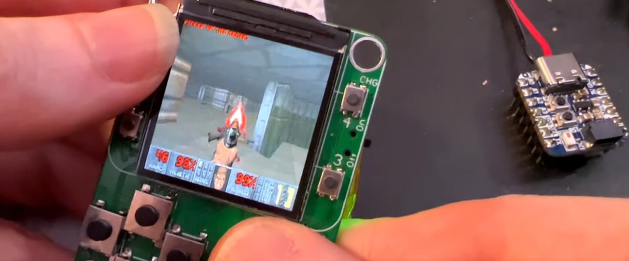 Doom запустили на самодельной «консоли» из компонентов Adafruit